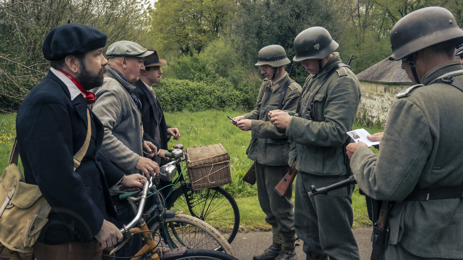 19430418-controles-de-papiers.jpg